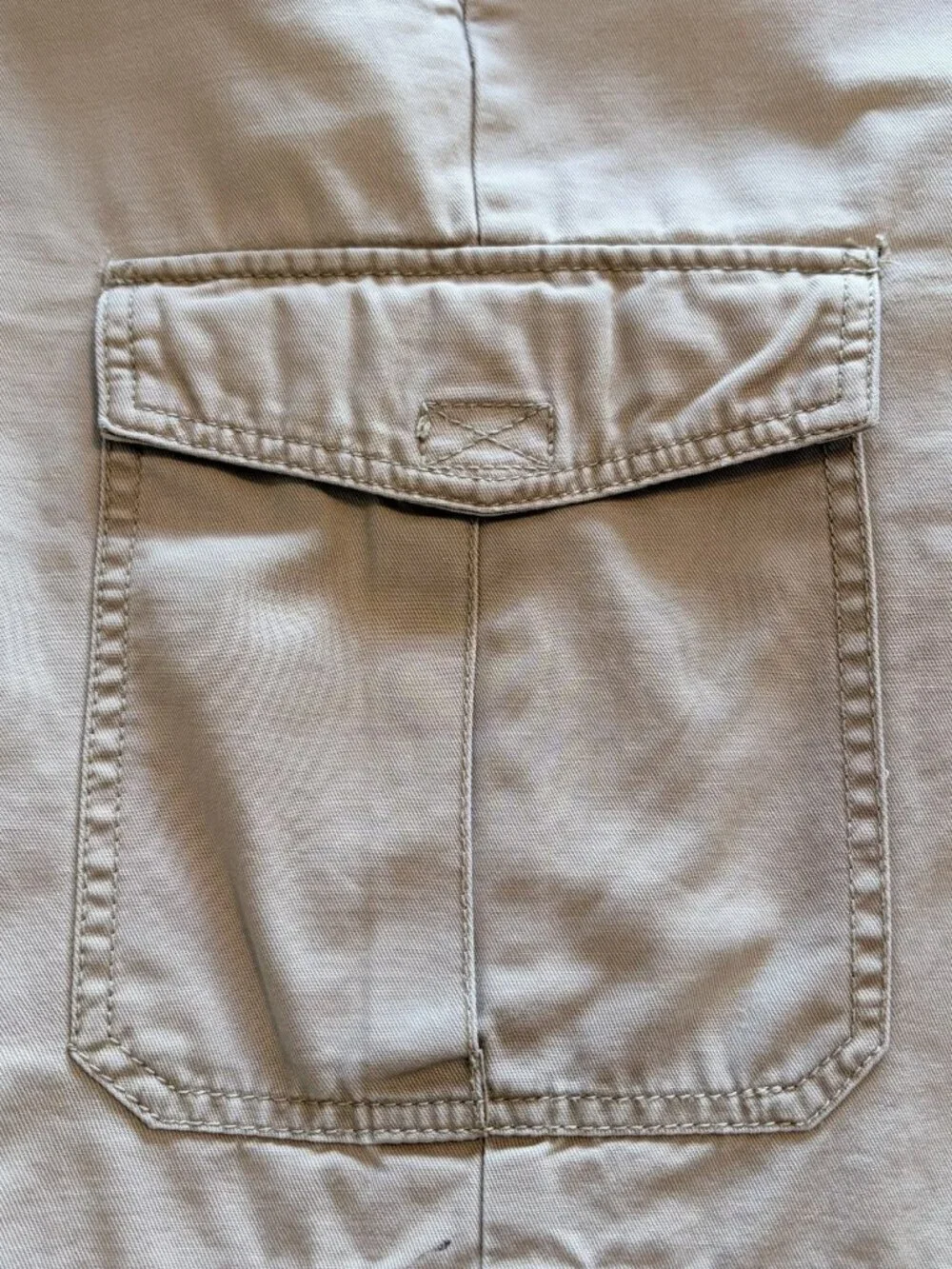 IZOD Saltwater Men's Tan Cargo Shorts Size 36 100% Cotton